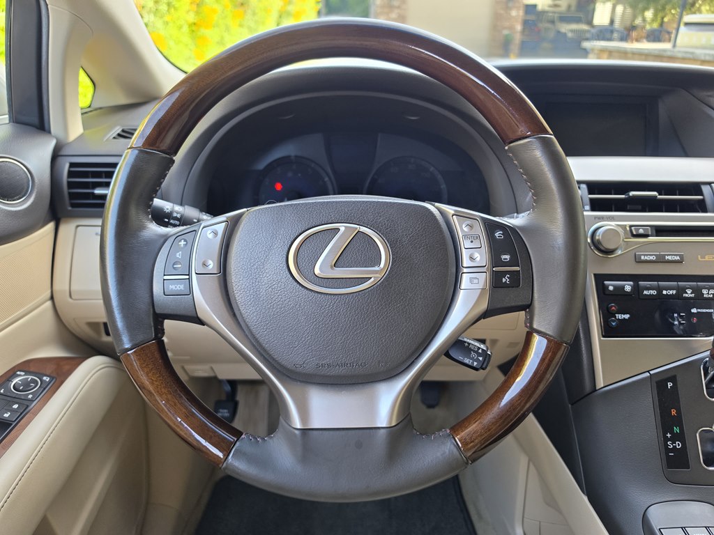 Photo 40 of this LEXUS RX 350