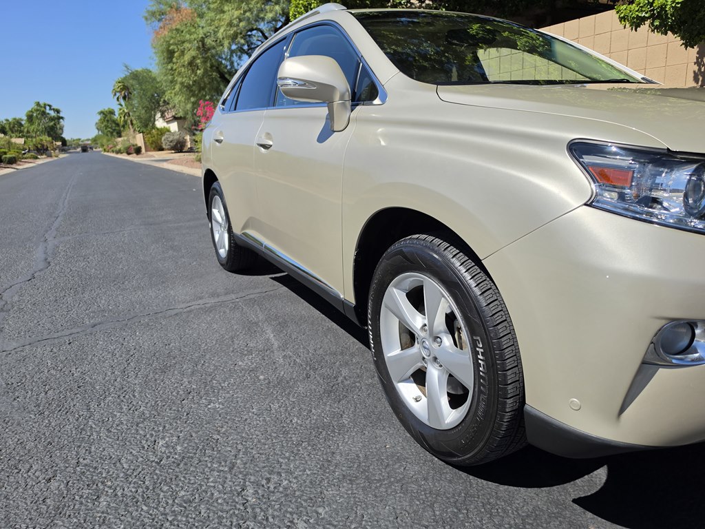Photo 23 of this LEXUS RX 350