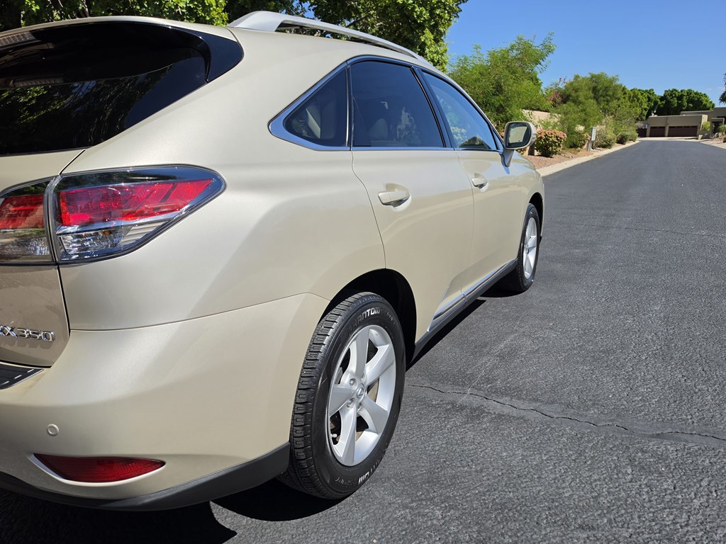 Photo 4 of this LEXUS RX 350