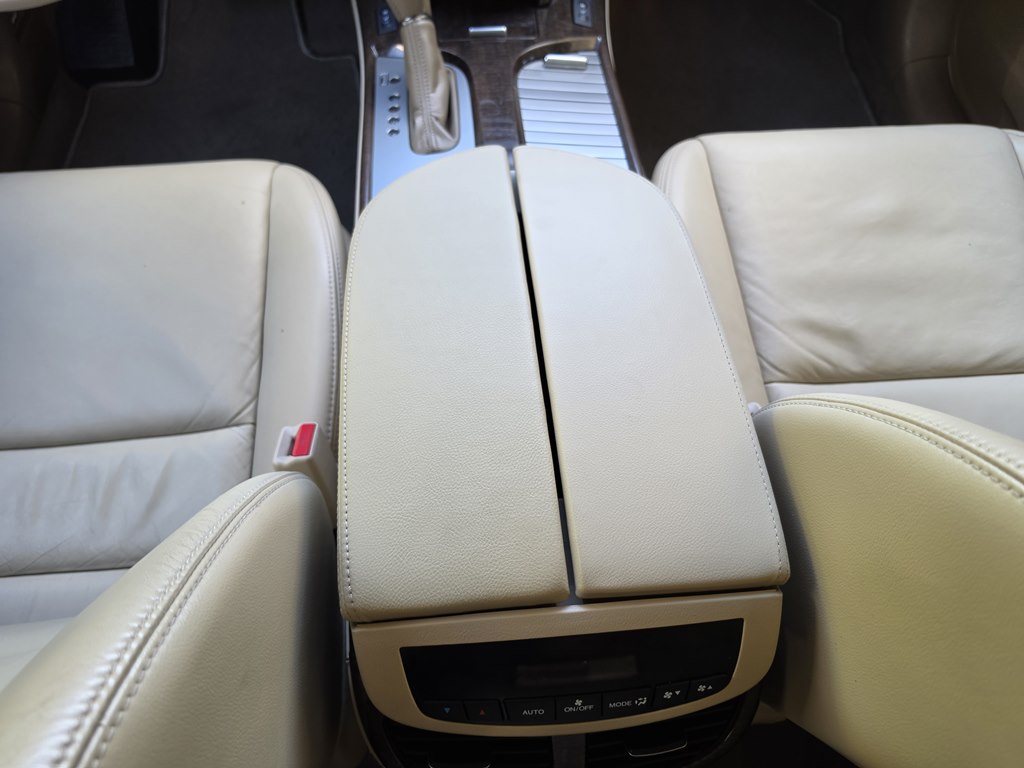 Photo 56 of this ACURA MDX