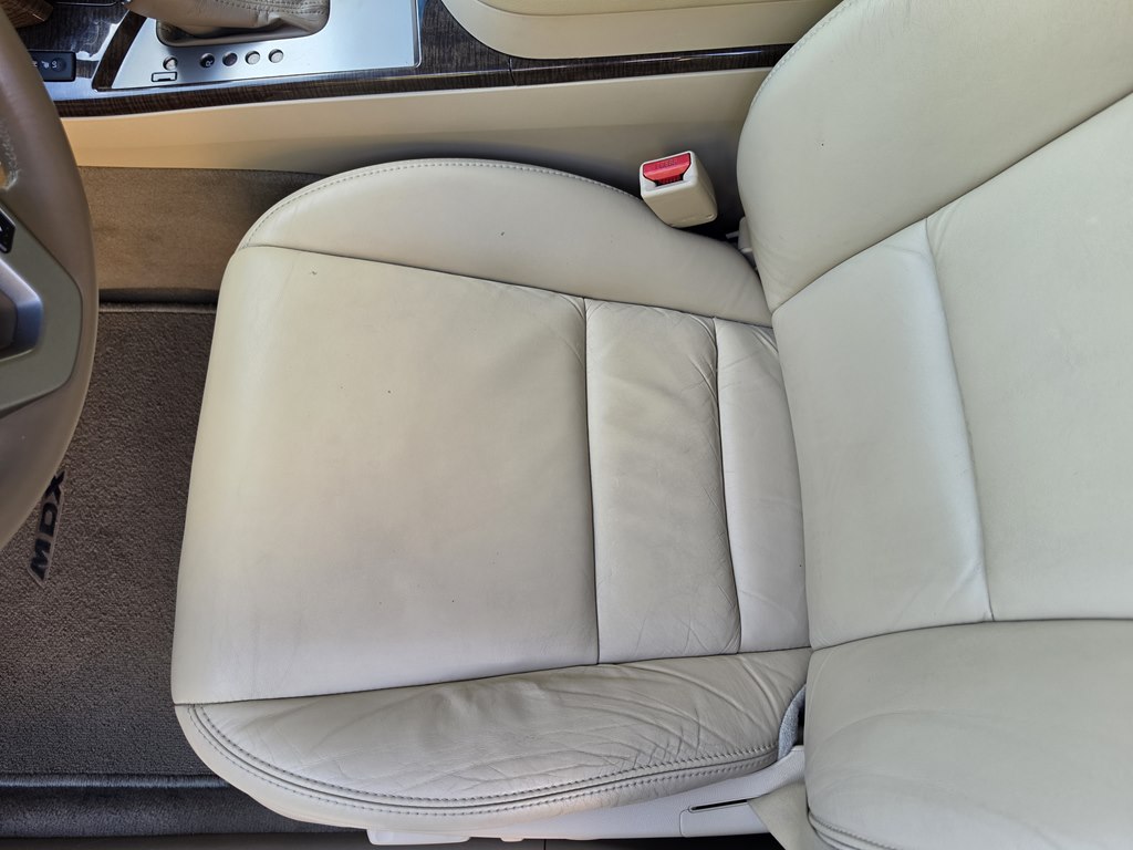 Photo 38 of this ACURA MDX