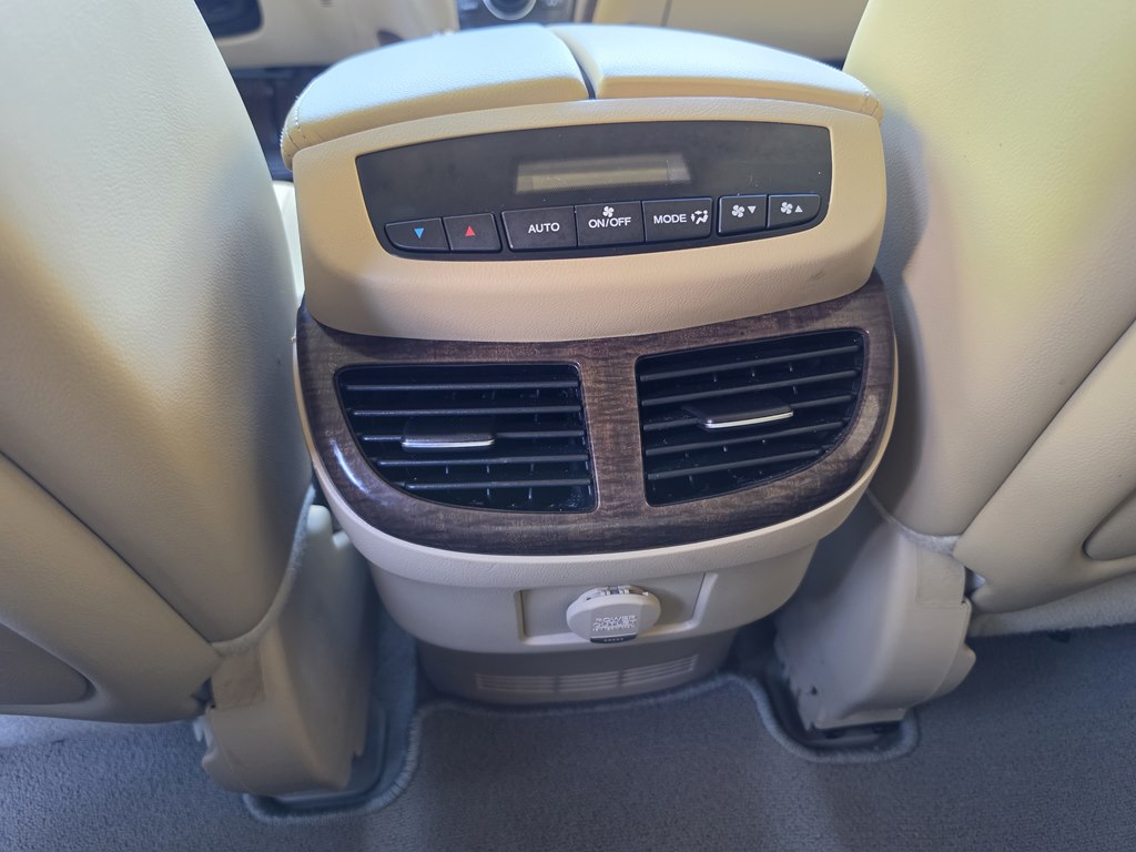 Photo 58 of this ACURA MDX