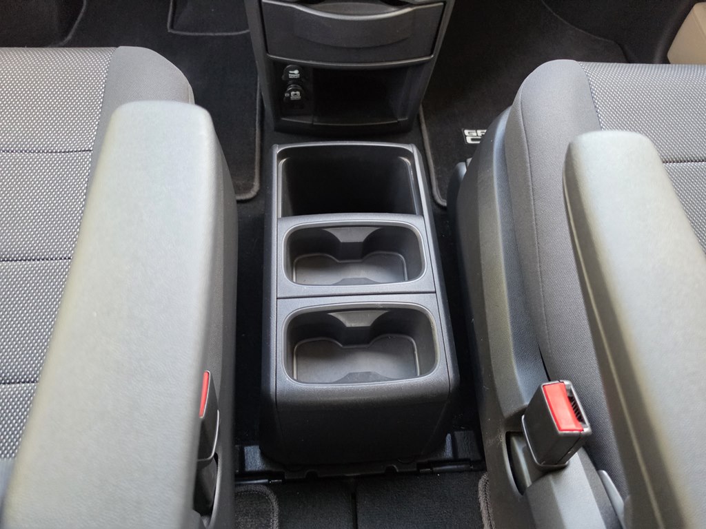 Photo 41 of this DODGE GRAND CARAVAN