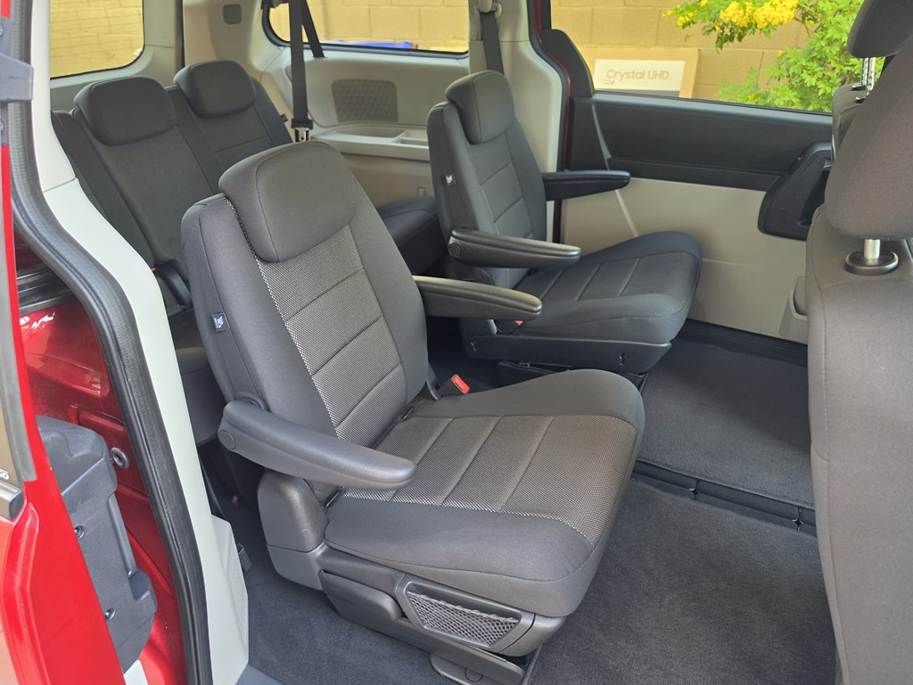 Photo 29 of this DODGE GRAND CARAVAN