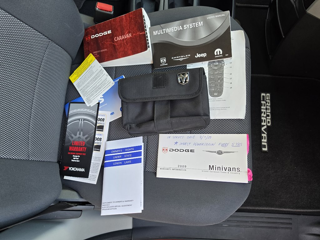 Photo 12 of this DODGE GRAND CARAVAN