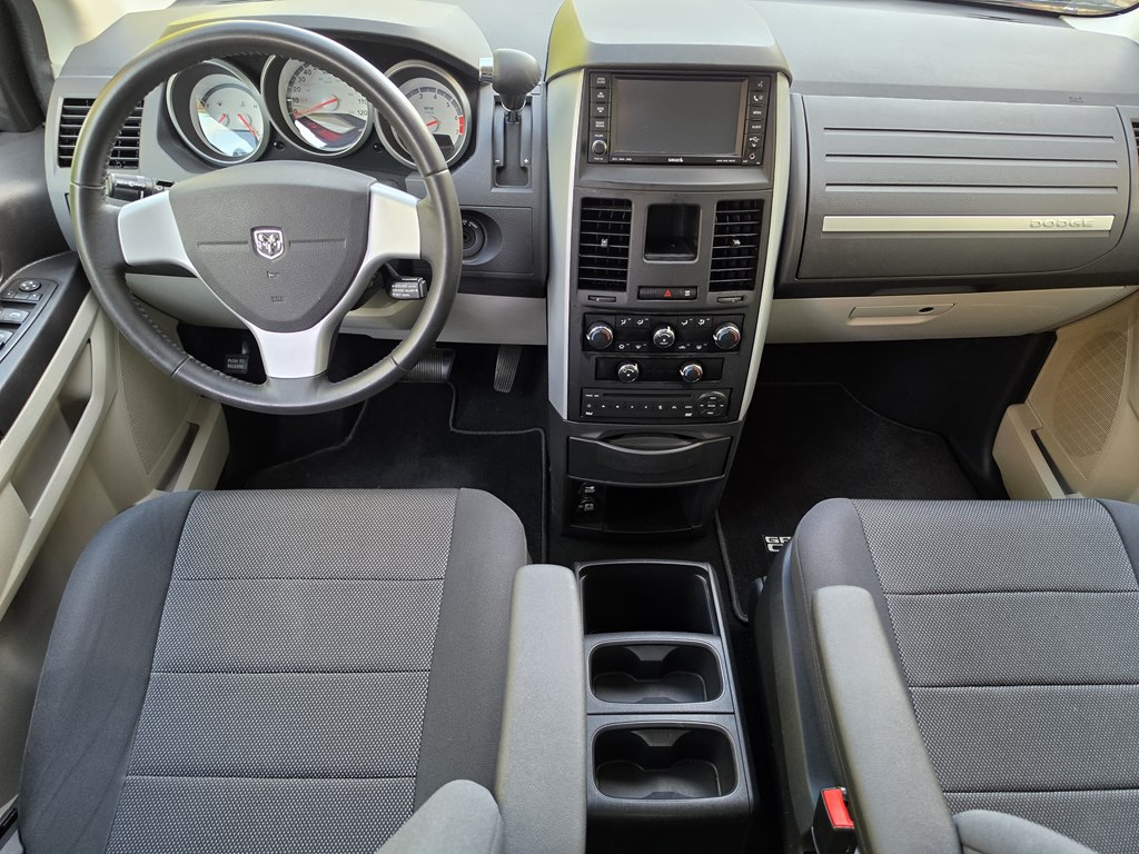 Photo 37 of this DODGE GRAND CARAVAN