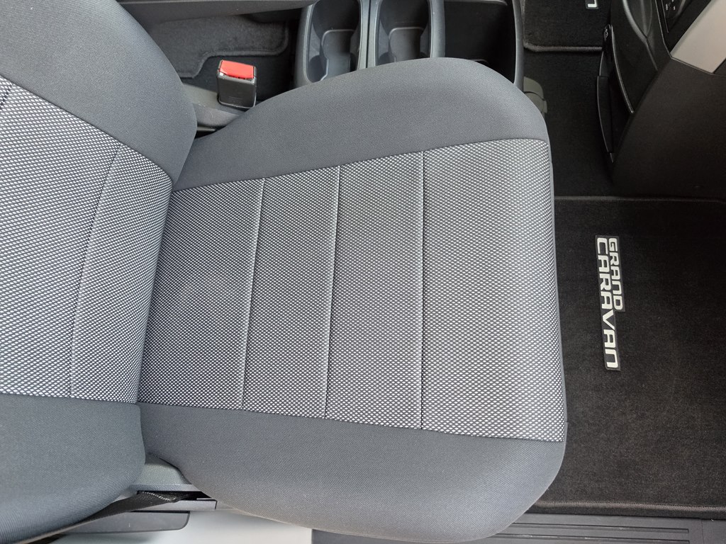 Photo 26 of this DODGE GRAND CARAVAN