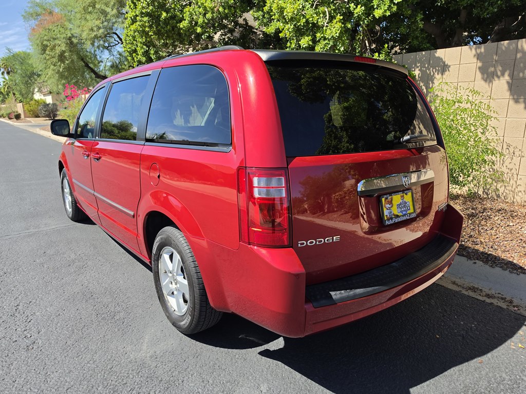 Photo 14 of this DODGE GRAND CARAVAN