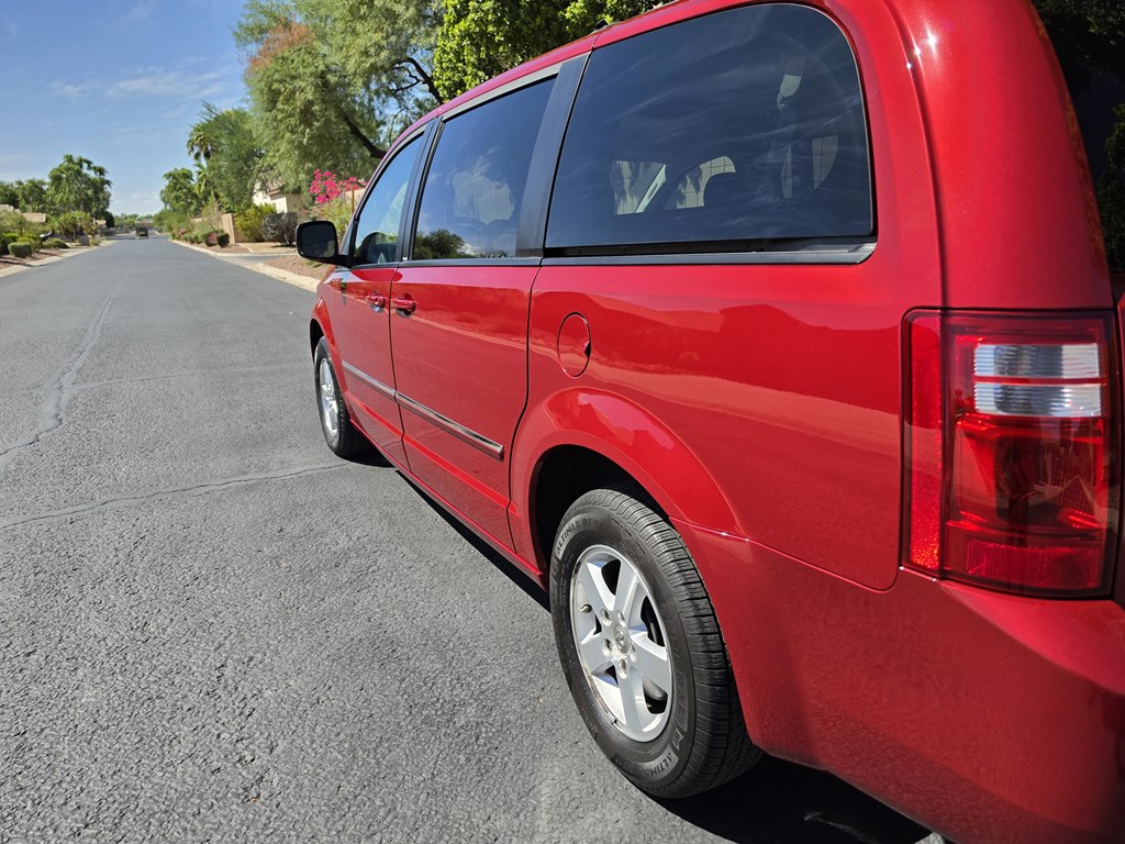 Photo 13 of this DODGE GRAND CARAVAN