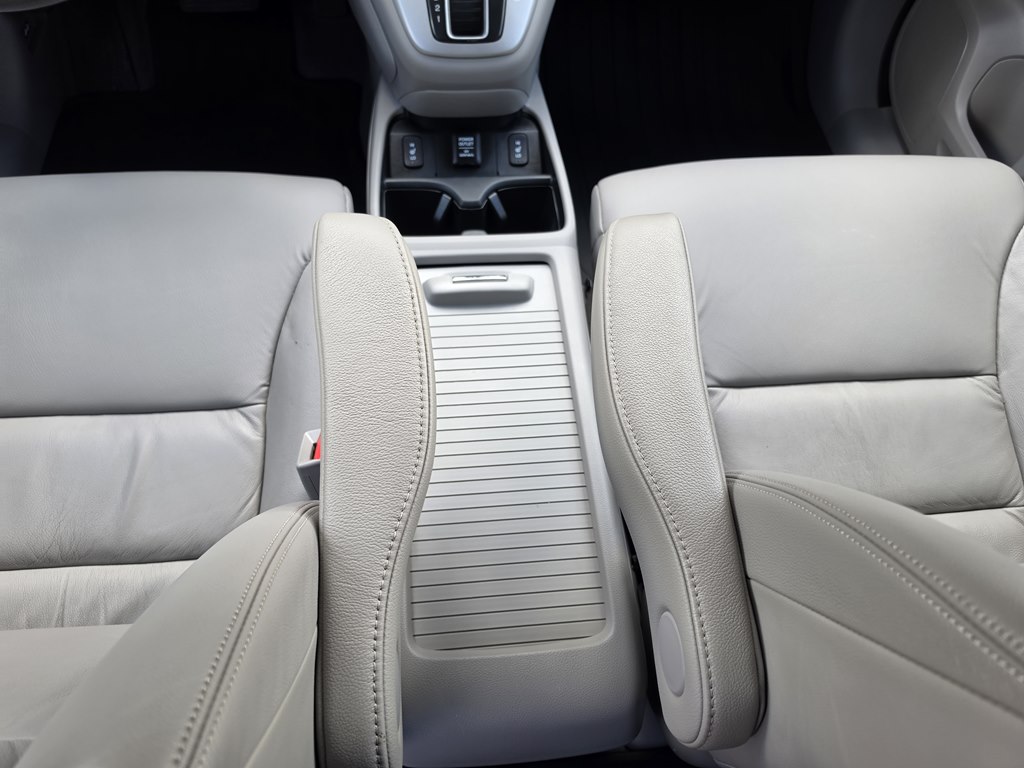 Photo 49 of this HONDA CR-V