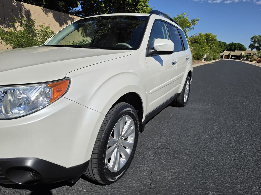 Photo 10 of this SUBARU FORESTER