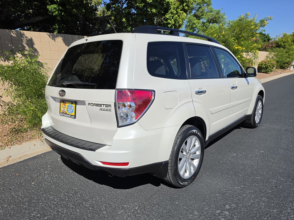 Photo 3 of this SUBARU FORESTER