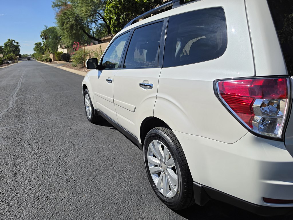 Photo 6 of this SUBARU FORESTER