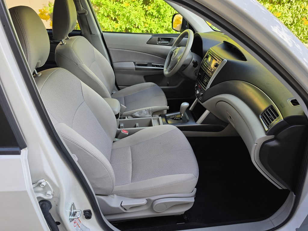 Photo 36 of this SUBARU FORESTER