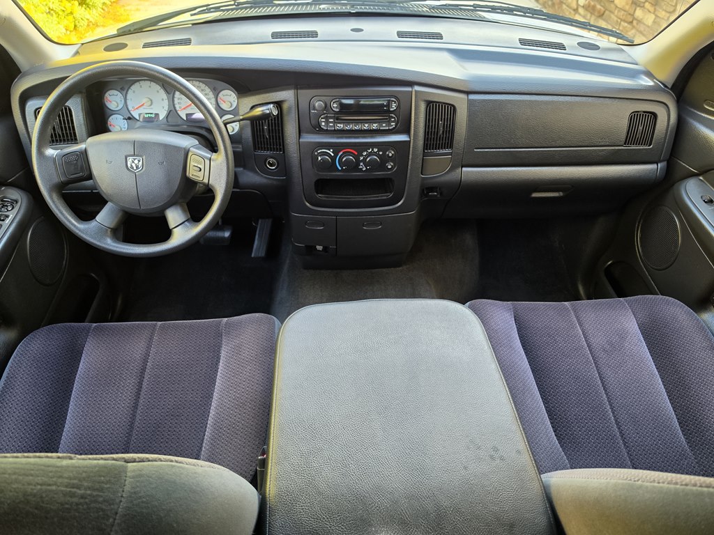 Photo 35 of this DODGE RAM 1500