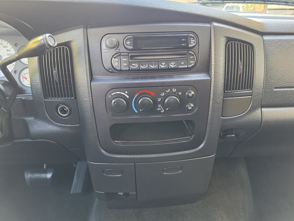 Photo 41 of this DODGE RAM 1500