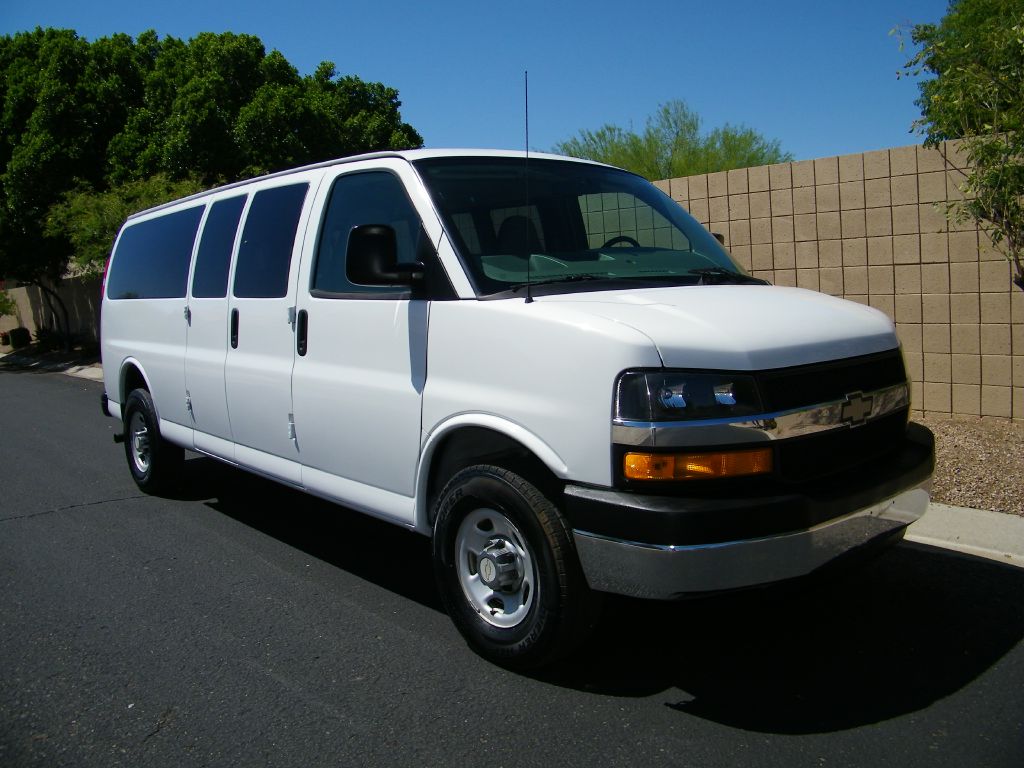 2009 Chevrolet Express 3500 LS Extended RWD