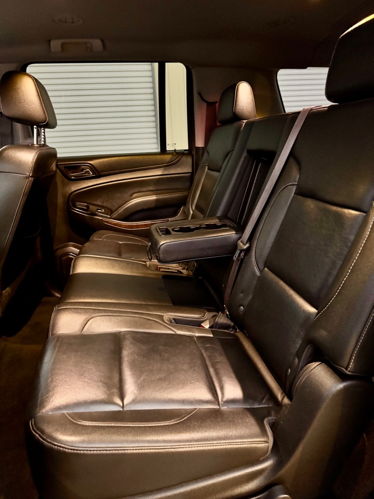 Photo 13 of this CHEVROLET SUBURBAN
