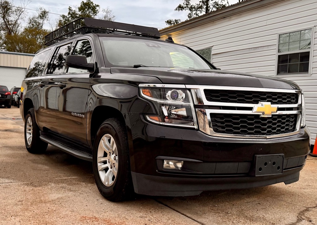 Photo 3 of this CHEVROLET SUBURBAN