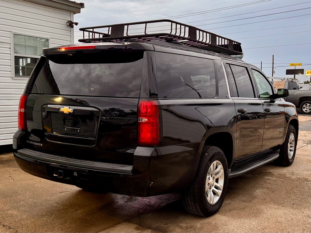 Photo 5 of this CHEVROLET SUBURBAN
