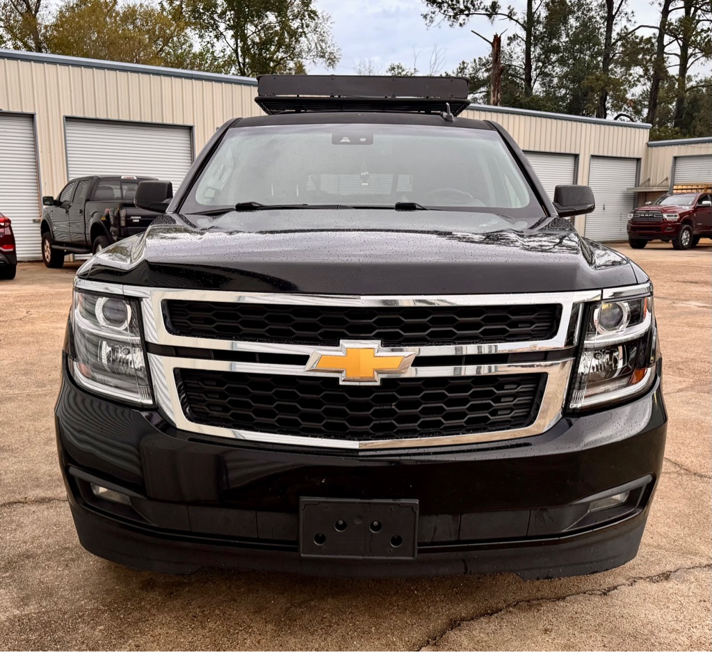 Photo 2 of this CHEVROLET SUBURBAN