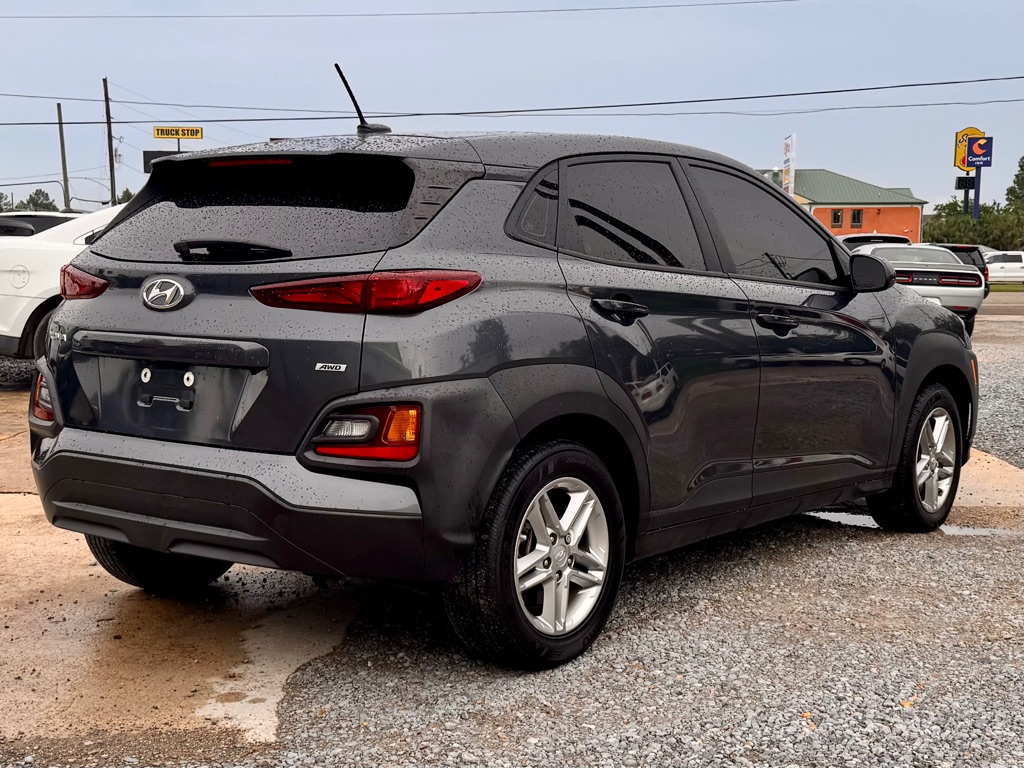 Photo 5 of this HYUNDAI KONA