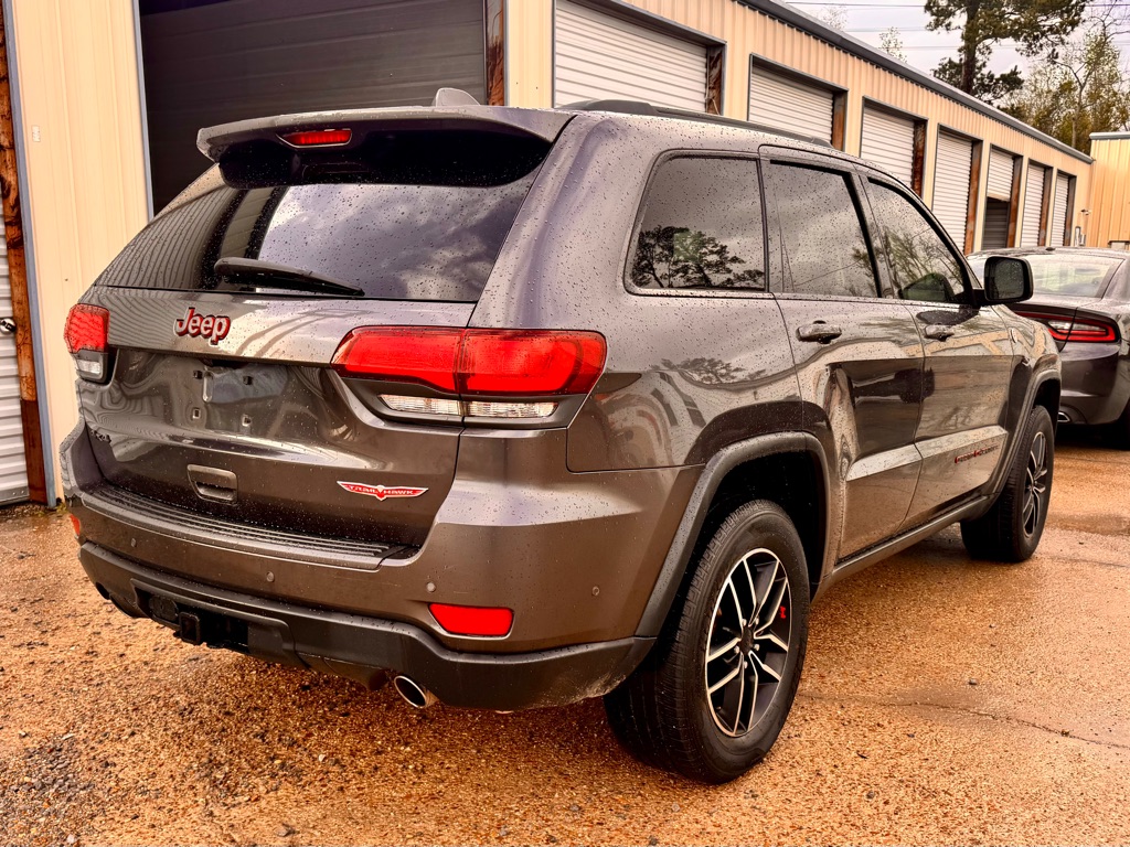 Photo 5 of this JEEP GRAND CHEROKEE