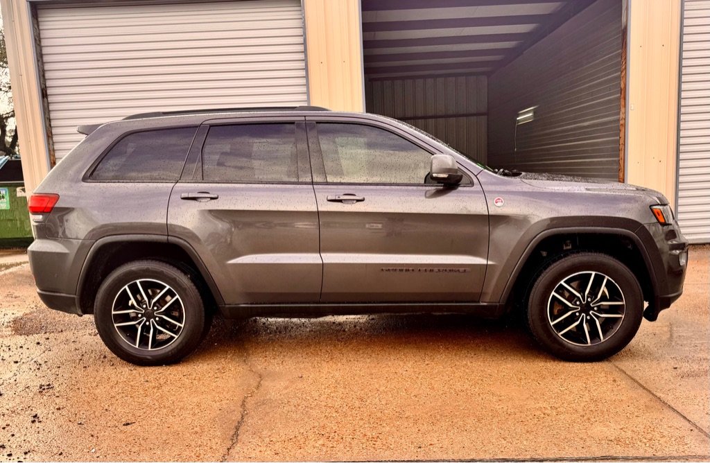 Photo 4 of this JEEP GRAND CHEROKEE