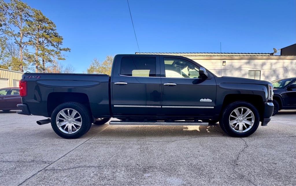 Photo 4 of this CHEVROLET SILVERADO 1500