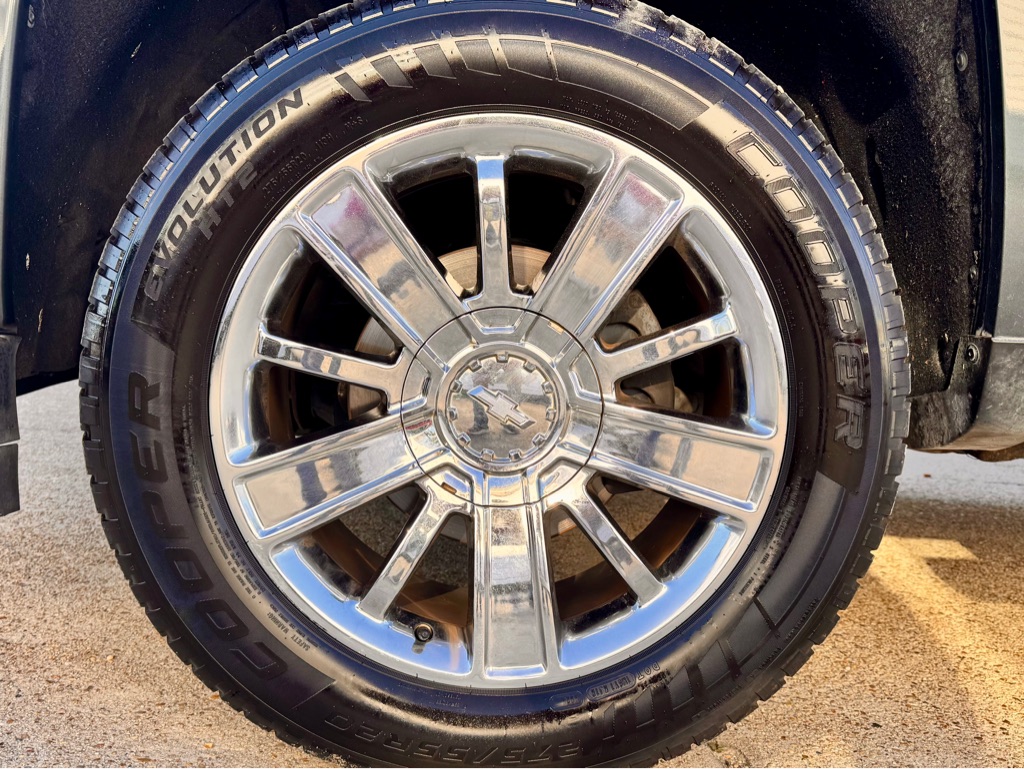 Photo 9 of this CHEVROLET SILVERADO 1500