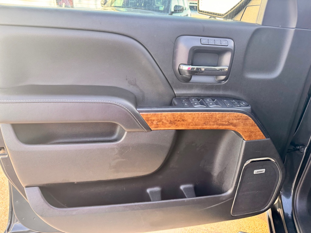 Photo 10 of this CHEVROLET SILVERADO 1500