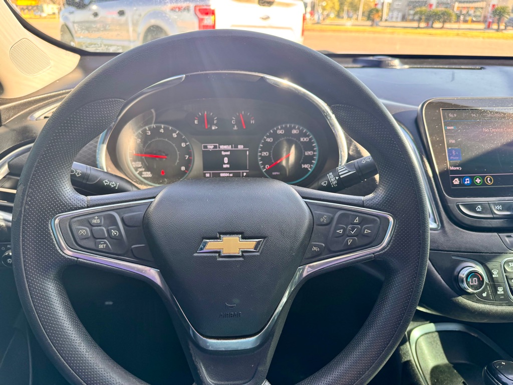 Photo 17 of this CHEVROLET MALIBU