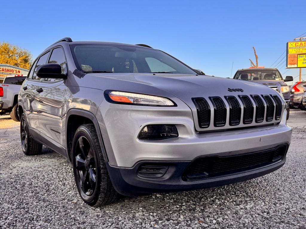 Photo 3 of this JEEP CHEROKEE