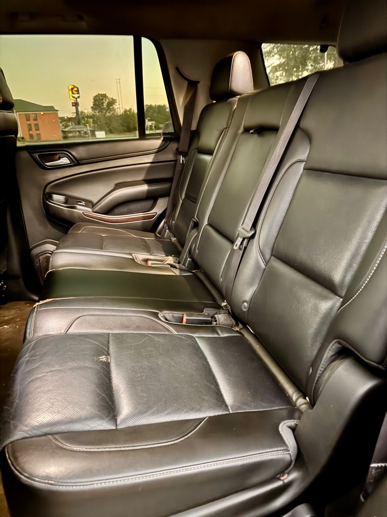 Photo 11 of this GMC YUKON