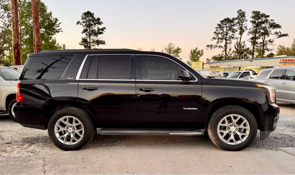 Photo 3 of this GMC YUKON