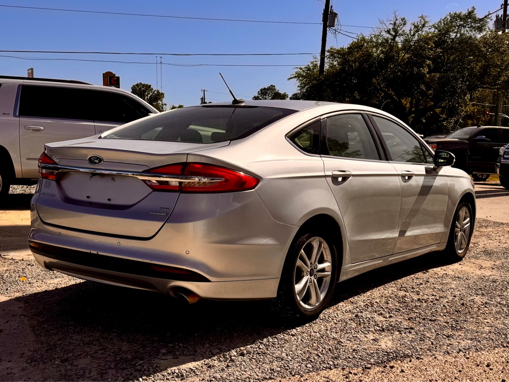 Photo 5 of this FORD FUSION