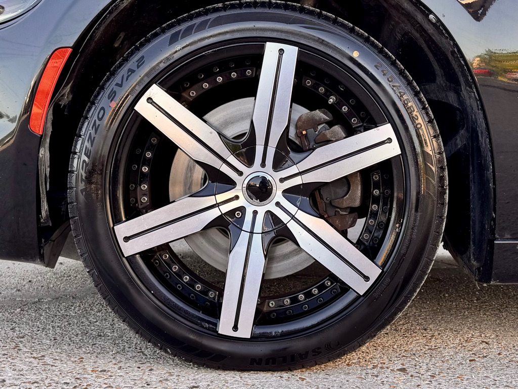 Photo 9 of this DODGE CHARGER