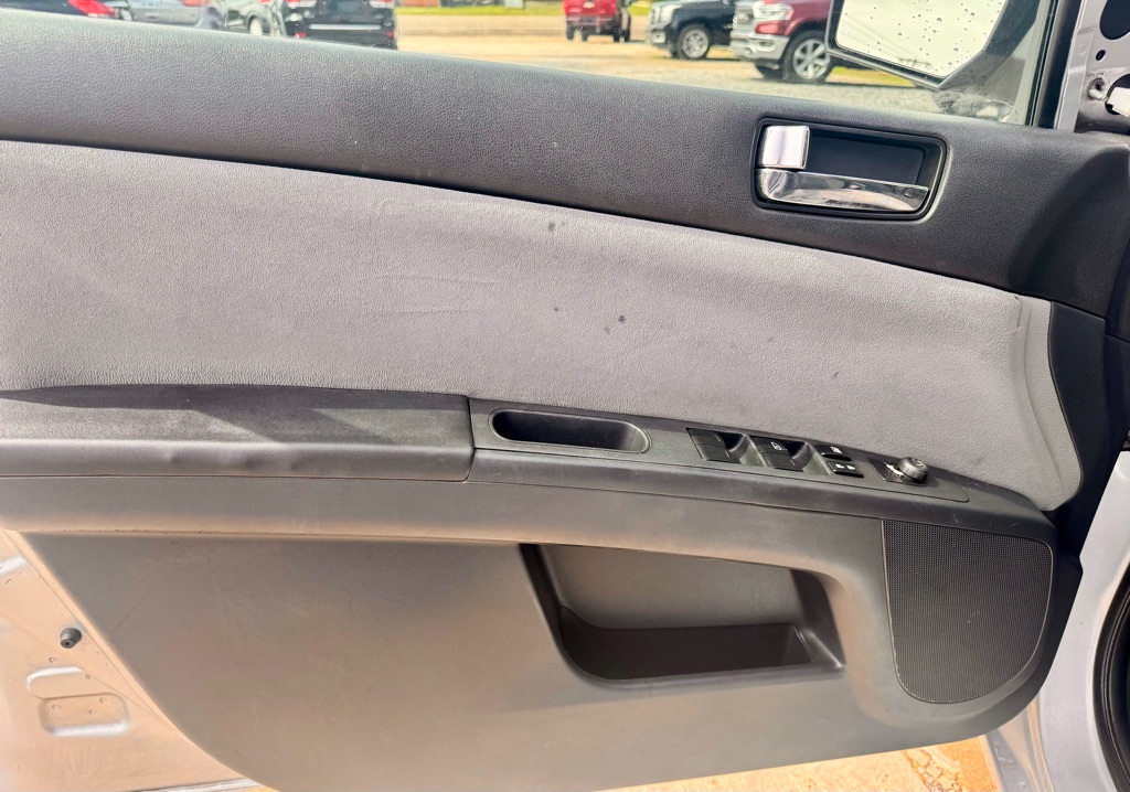 Photo 10 of this NISSAN SENTRA
