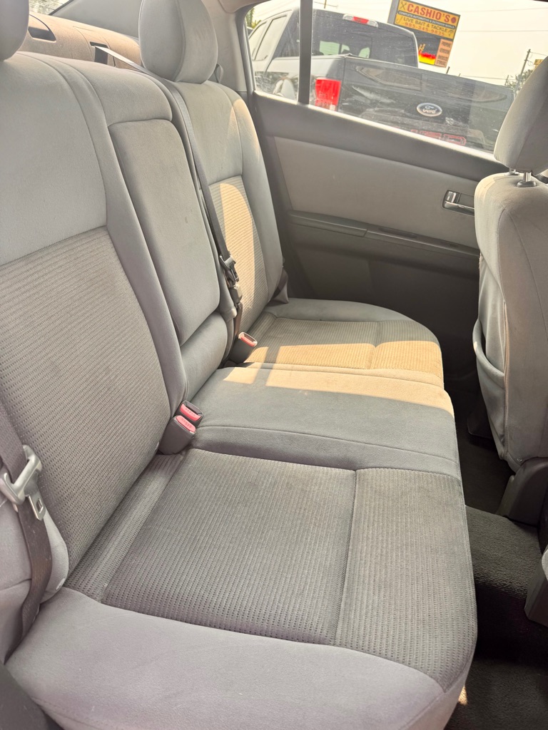 Photo 15 of this NISSAN SENTRA