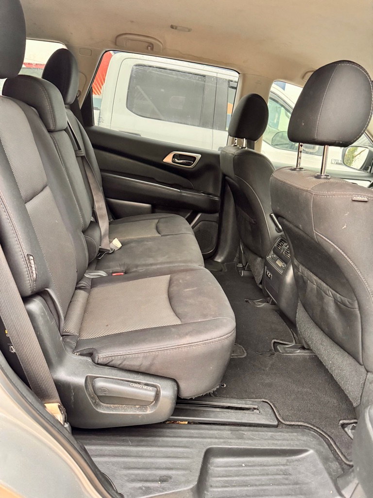 Photo 10 of this NISSAN PATHFINDER