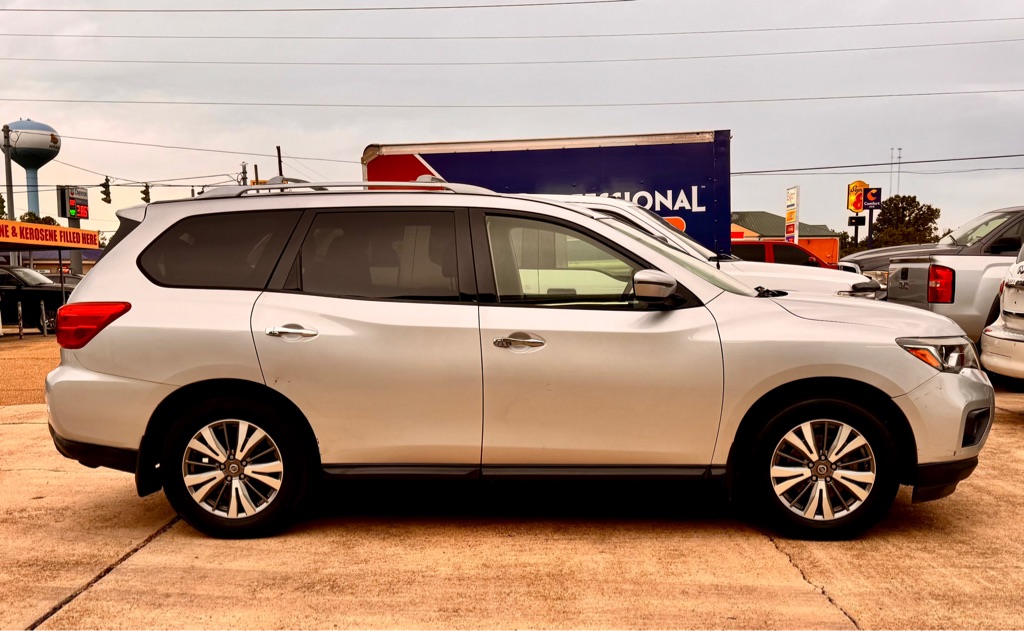 Photo 3 of this NISSAN PATHFINDER