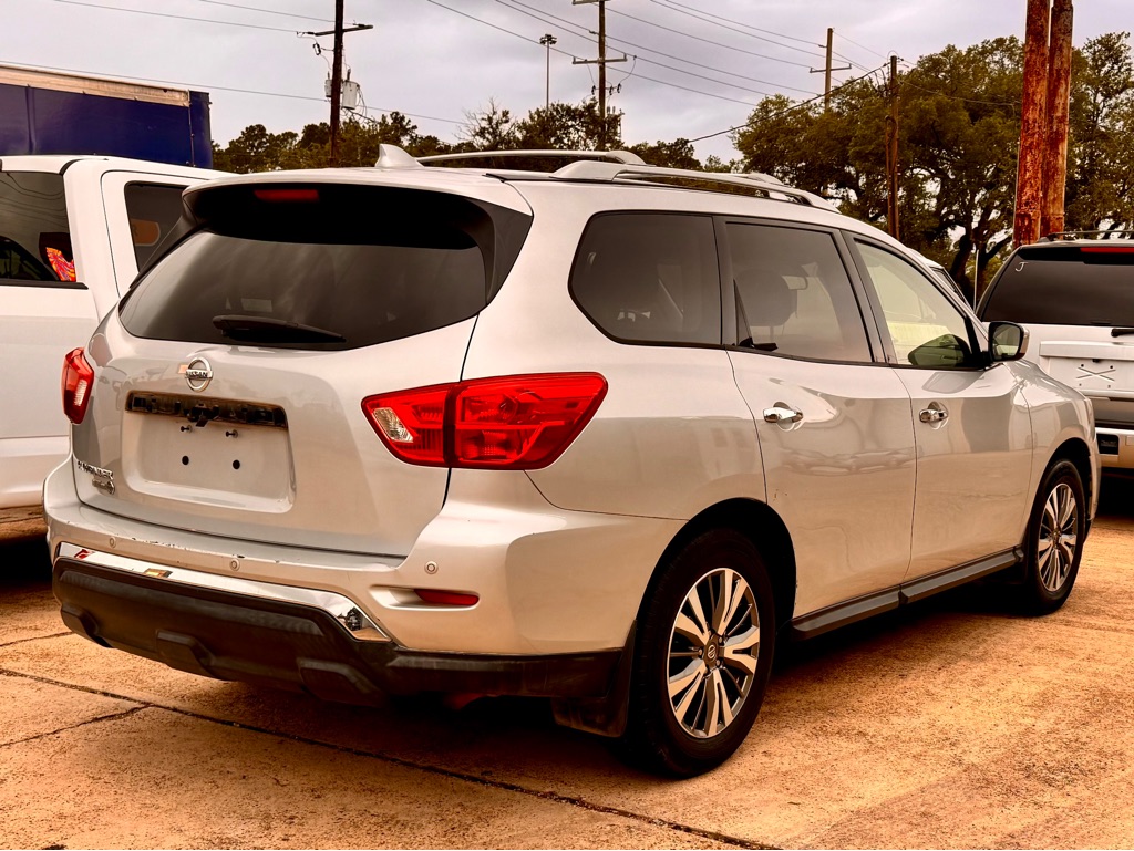 Photo 4 of this NISSAN PATHFINDER