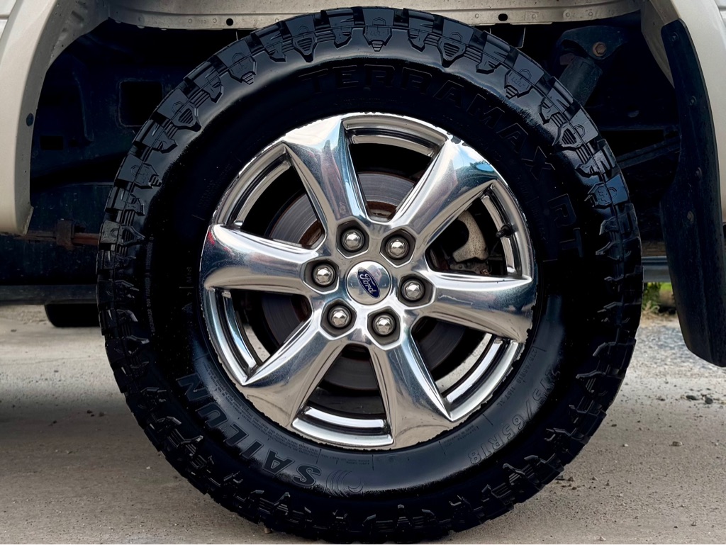 Photo 9 of this FORD F-150