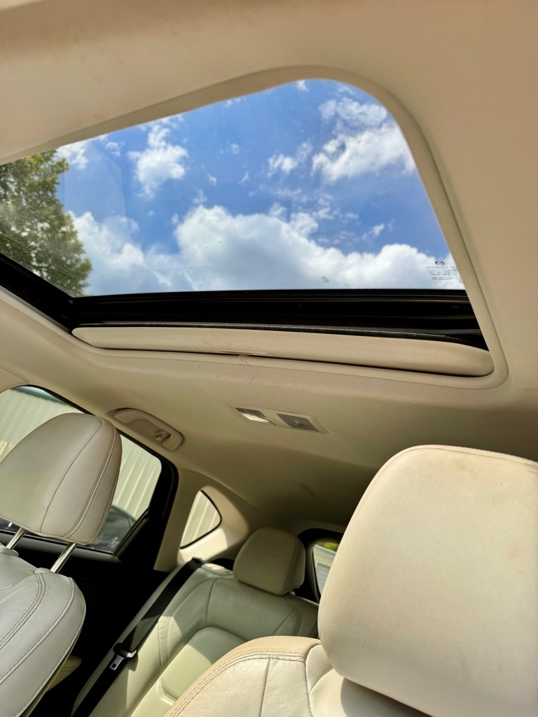 Photo 16 of this MAZDA CX-5