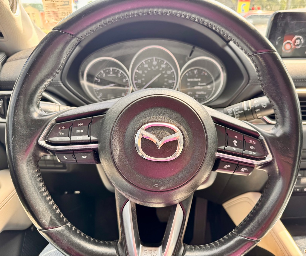 Photo 17 of this MAZDA CX-5