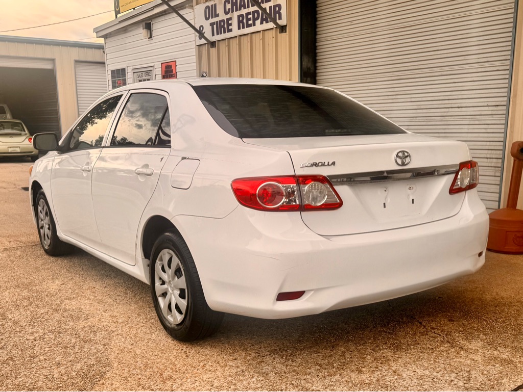 Photo 6 of this TOYOTA COROLLA