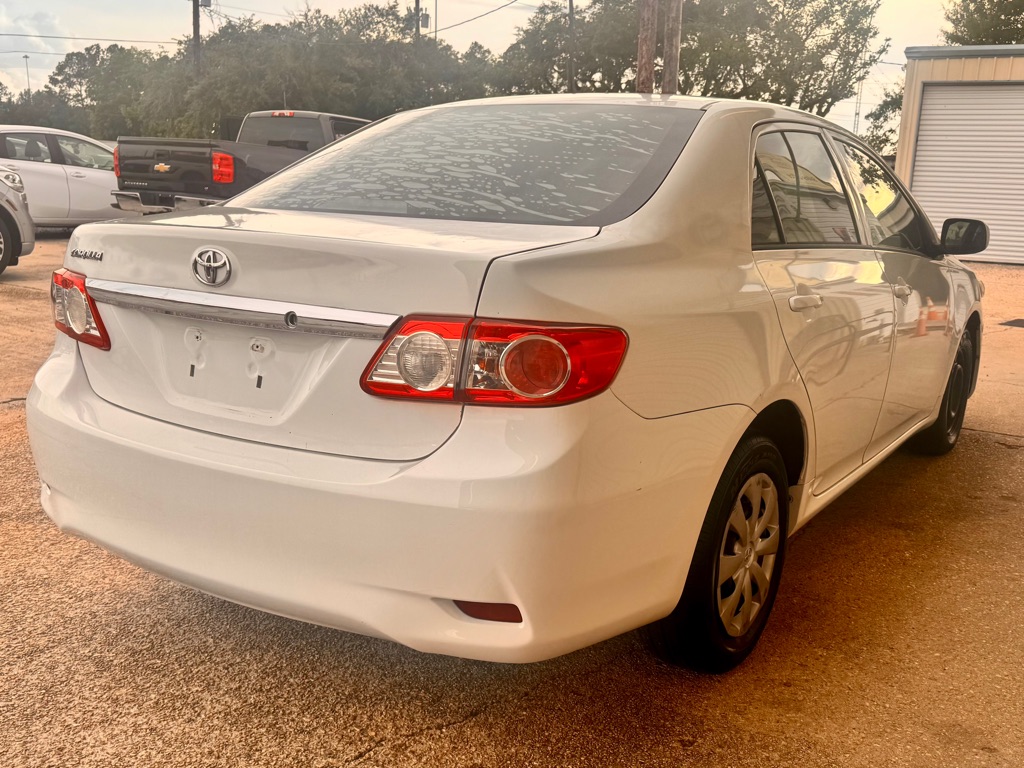 Photo 4 of this TOYOTA COROLLA