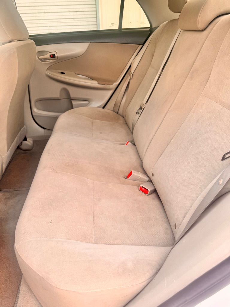 Photo 9 of this TOYOTA COROLLA