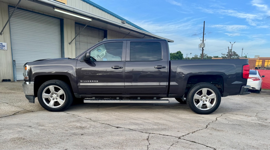 Photo 8 of this CHEVROLET SILVERADO 1500