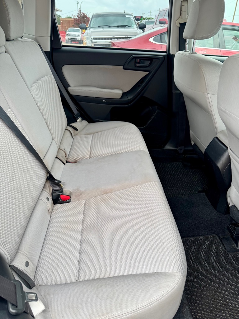 Photo 14 of this SUBARU FORESTER